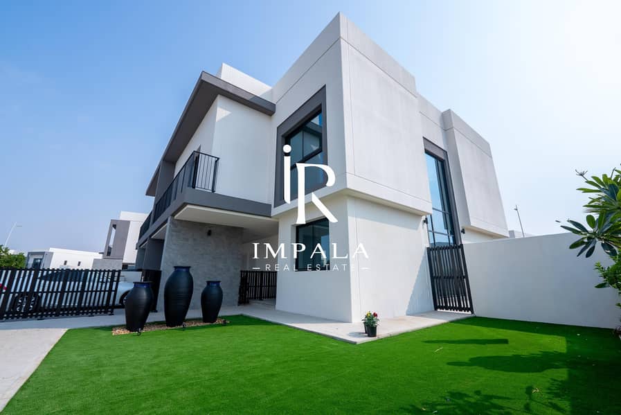 4BR Single Row | Ready to Move | Next to the Park