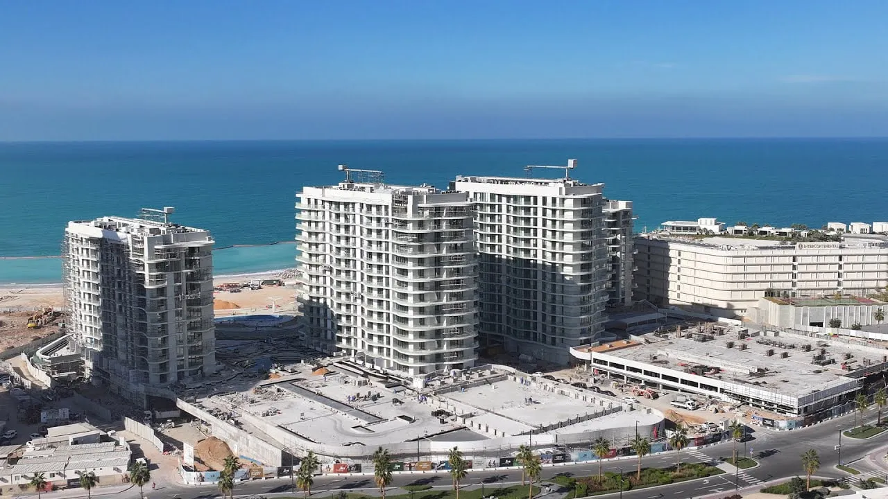 Beach House at Bay Residences — 3