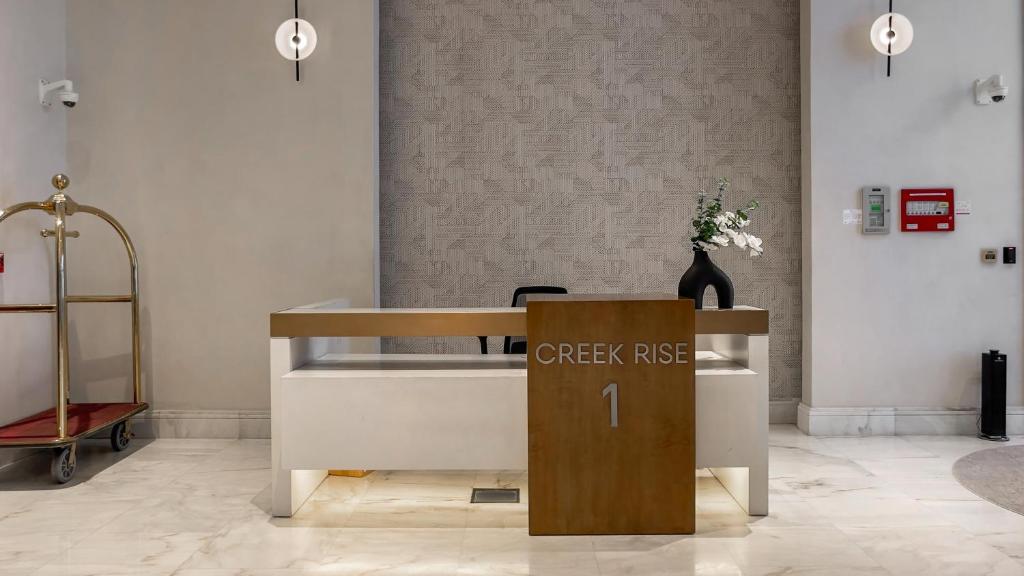Creek Rise Tower 1 8
