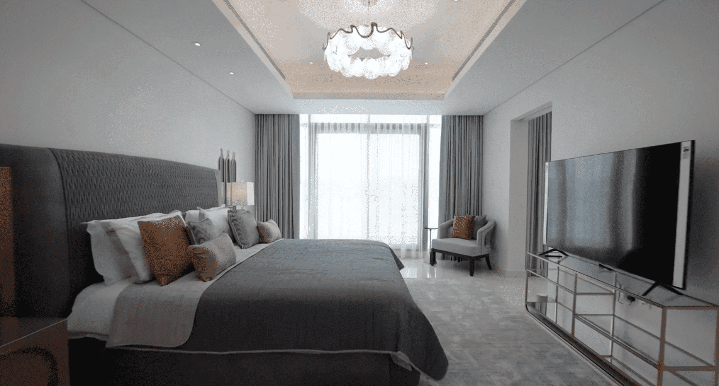Grand Views 12