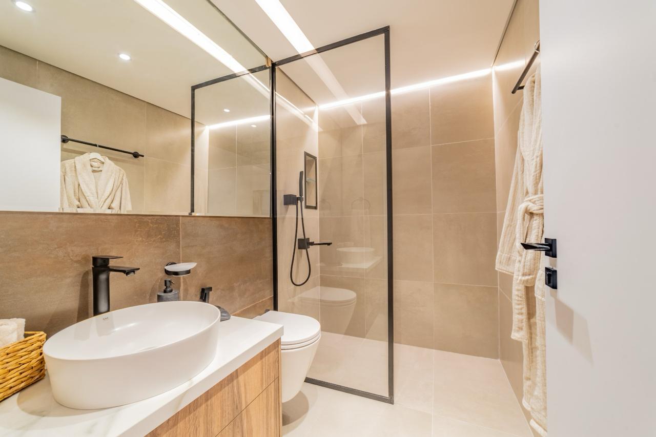 Lucky Royale Residence 4