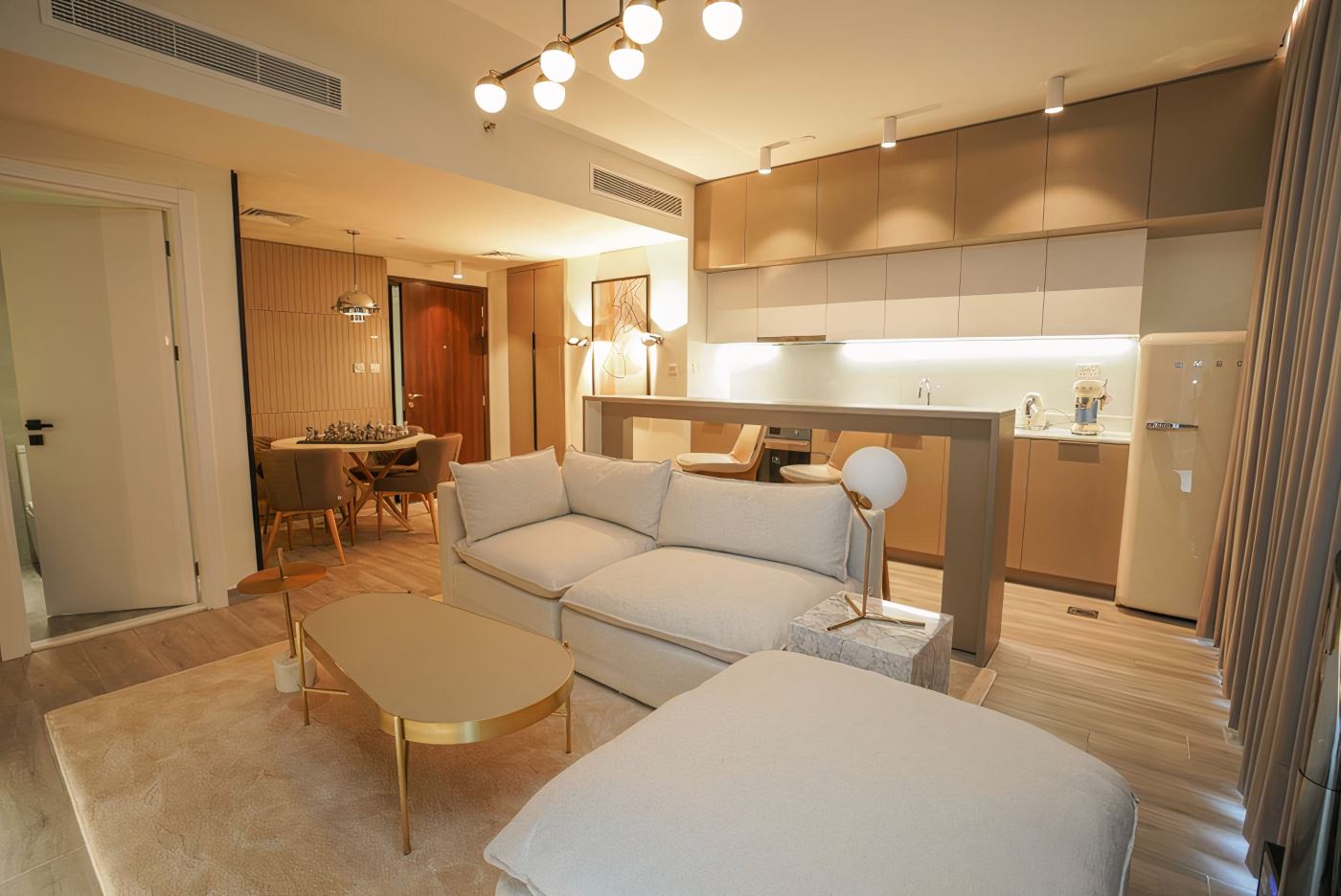 Midtown Mesk 10