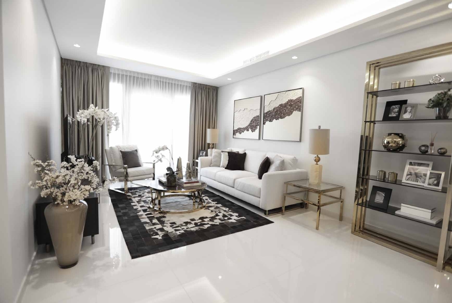 Paramount Tower Hotel And Residences 4